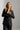 Blazer oversize Ferrache com lapela clássica e botão frontal.