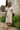 Vestido midi cruzado com decote em V e cintura marcada