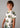 T-shirt Mayoral menino manga curta, indicada dos 3 aos 10 anos, produzida em algodão confortável, com estampa de carros ou robots